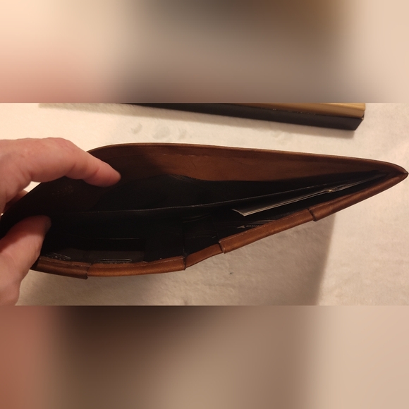 Rolfs Brown Leather Billfold with Timepiece